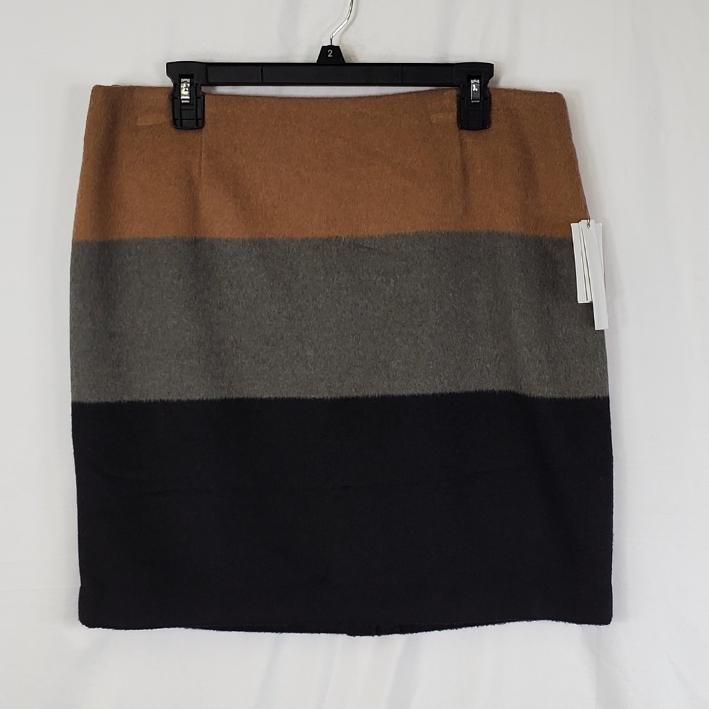 AMANDA + CHELSEA Color Black Pencil Skirt
